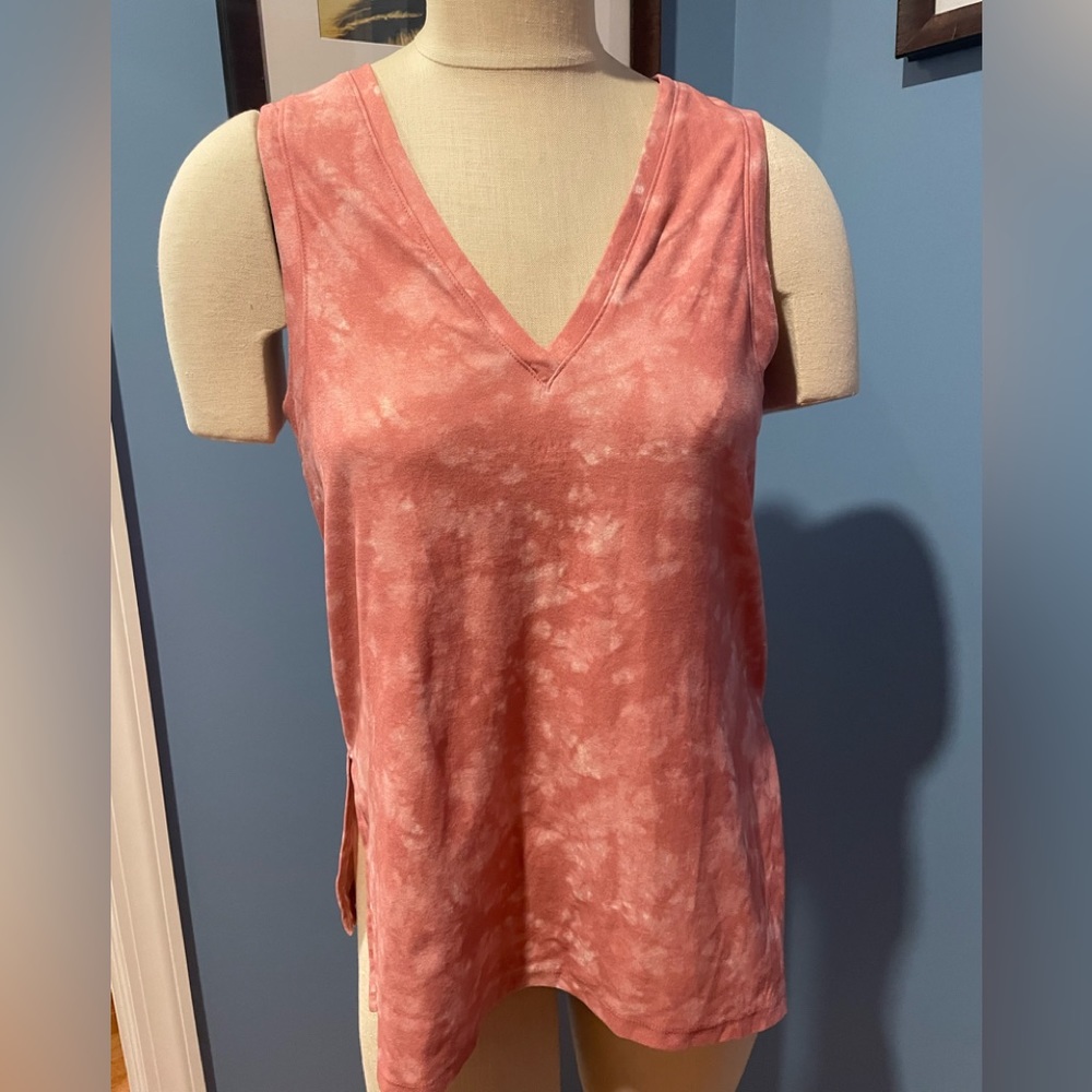 Women’s small old navy active tank top